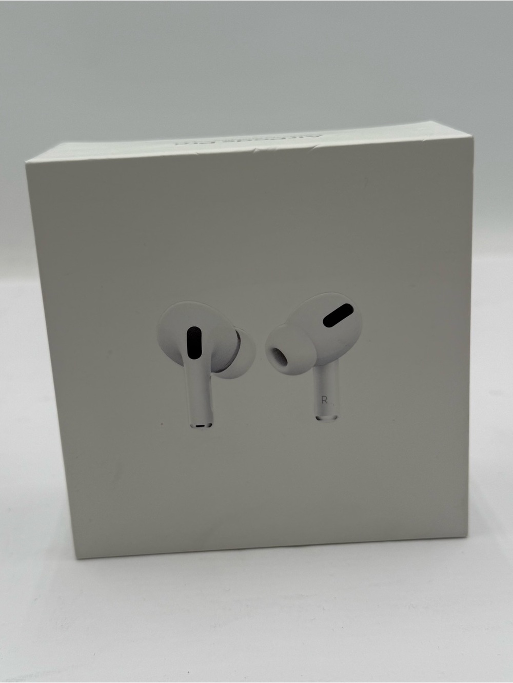 E7 Apple AirPods Pro MagSafe Charging Case MLWK3AM/A A2083 A2084 A2190 Open Box